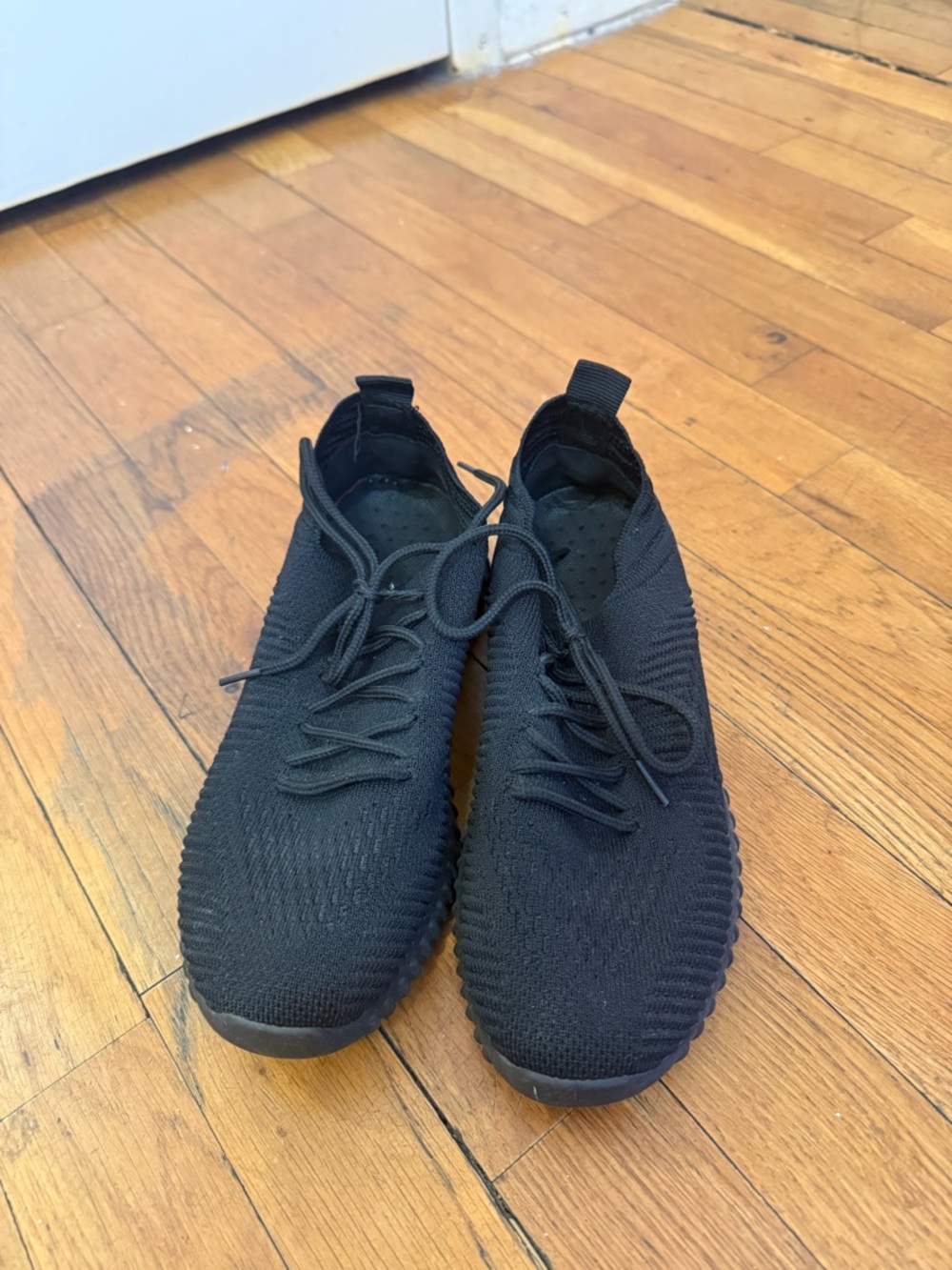 Black Athletic Sneakers - Lightweight Comfort